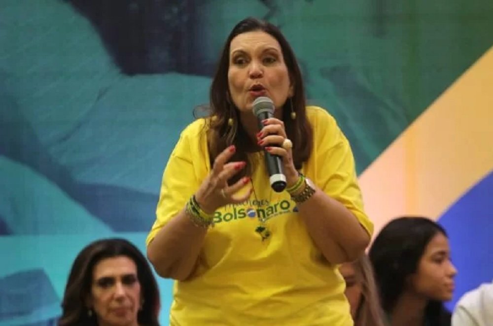 “Não podemos sequer questionar”, diz Bia Kicis sobre eleição de Lula