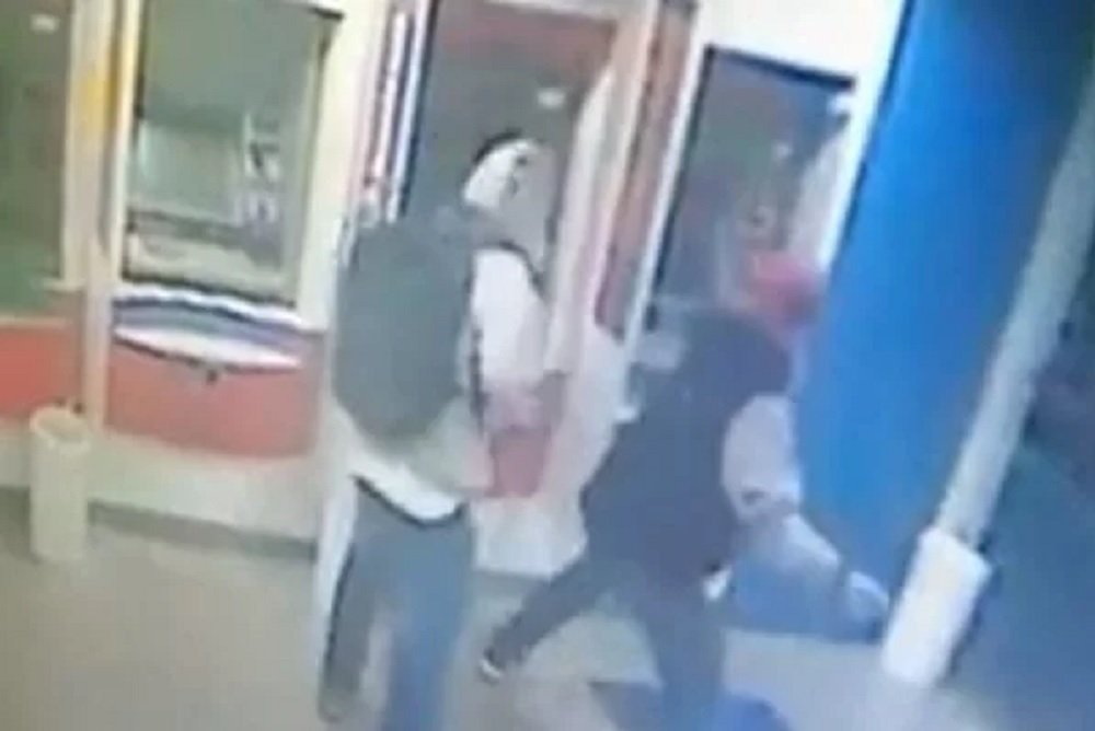 Cinco homens são presos após tentar roubar banco com uso de explosivos