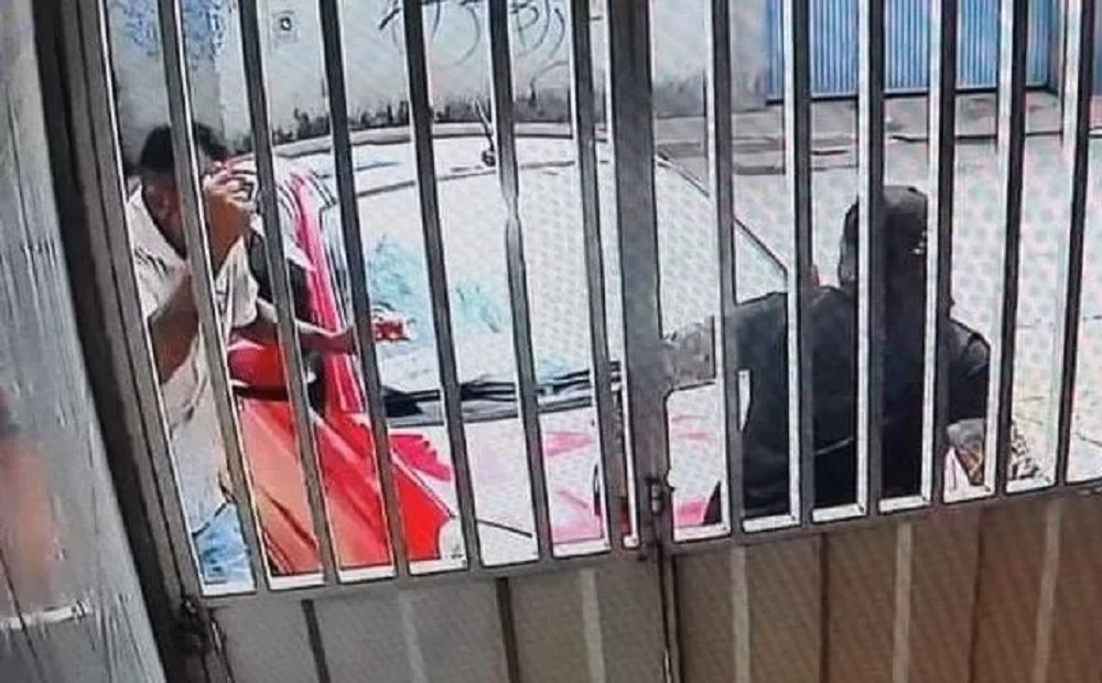 Vídeo: homem é esfaqueado após se recusar a pagar cerveja para colega