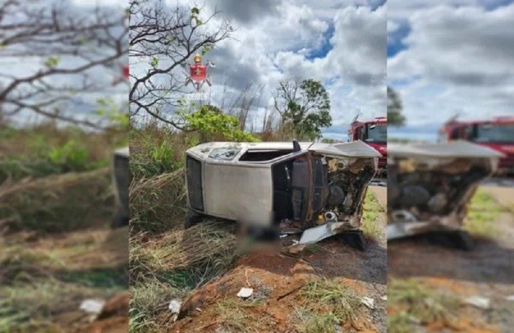 Carro colide contra barranco, capota e homem morre após acidente