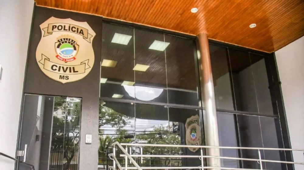 Menina apanha do pai após ter fotos íntimas descobertas no celular e revela estupros em Campo Grande