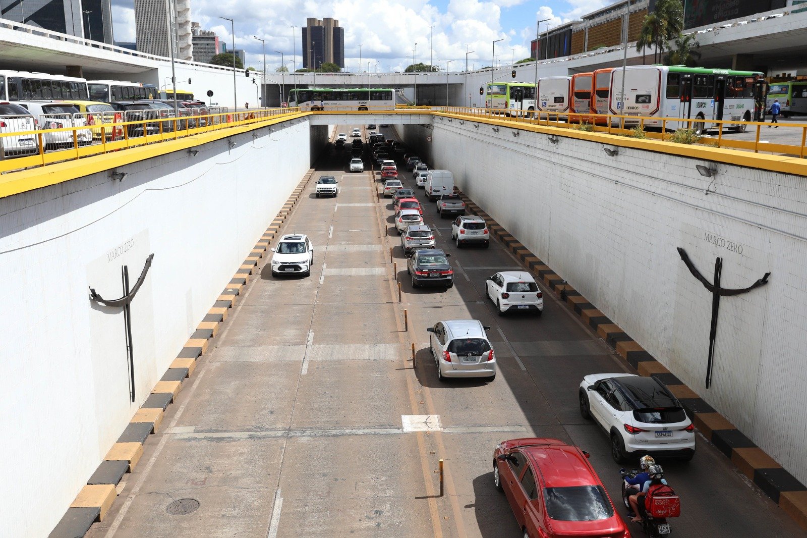 22.5.-Materia-Semob-DF-Buraco-Tatu-e-Rodoviaria.jpeg