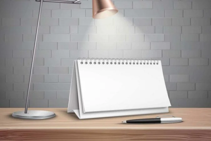 1_caneta_e_lampada_de_calendario_de_mesa_de_papel_espiral_em_branco_1284_14411-51381888.webp.webp