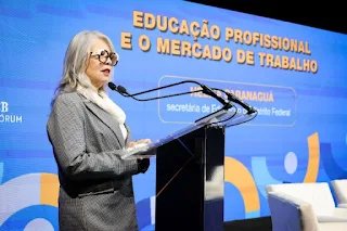 CB-Forum-Educacao-Profissional-e-o-Mercado-de-Trabalho-foto-capa-fora-768x512.jpg