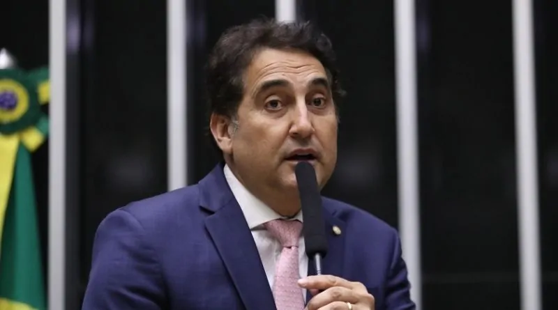 deputado-federal-Gilvan-Maximo-Republicanos-DF-Foto_Mario-Agra_Camara-dos-Deputados.jpg.webp.webp