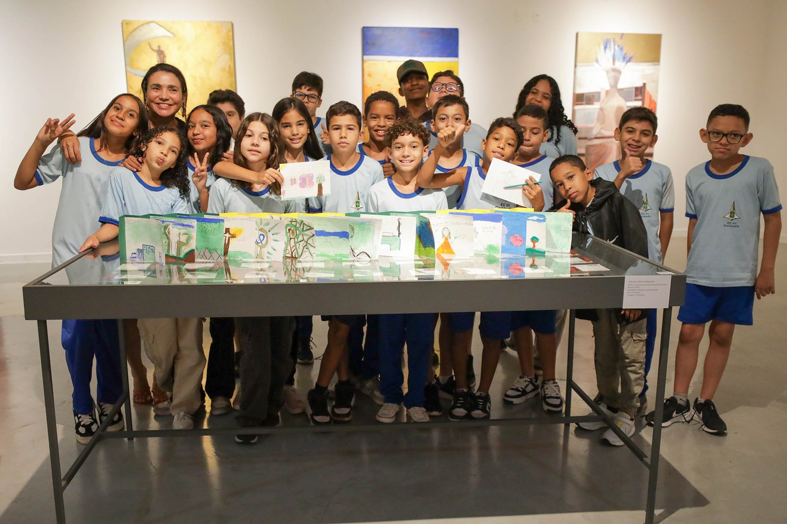 Dentro-95.jpg Dentro-95.jpg