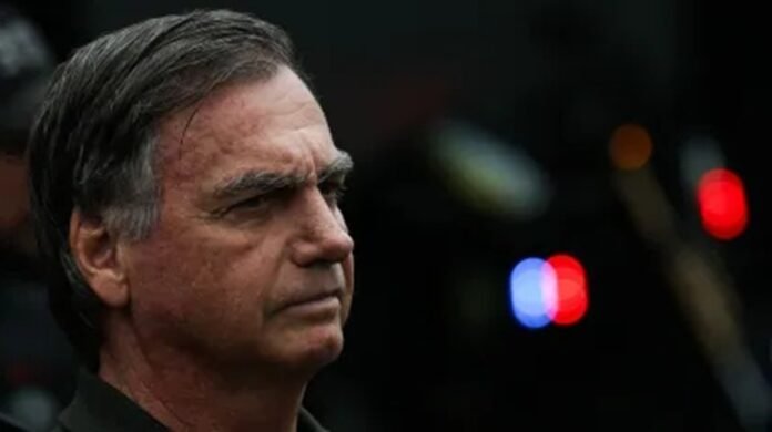 Bolsonaro-preso-preventivamente-em-Brasilia-por-ordem-de-Moraes-696x390.jpg