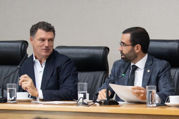 Ampliação de transparência sobre benefícios sociais no DF é aprovada na CCJ