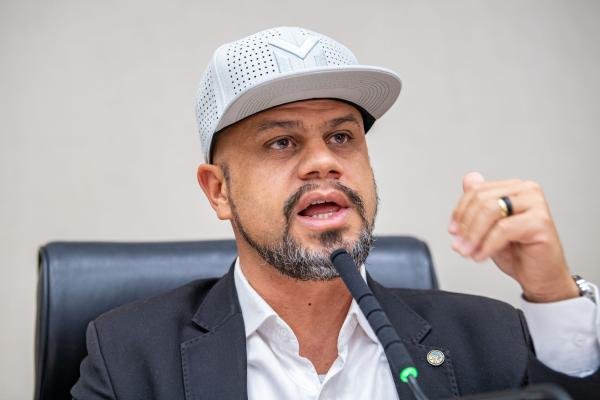 Comissão de Transporte aprova política para lidar com veículos abandonados no DF