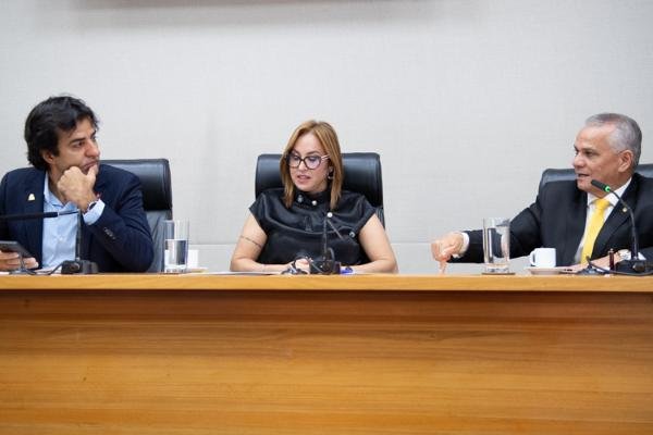 Comissão de Saúde aprova exame cardíaco obrigatório para bebês com síndrome de Down