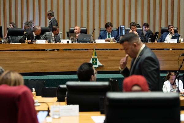 Com emendas, projeto de capitalização do BRB é aprovado na CLDF