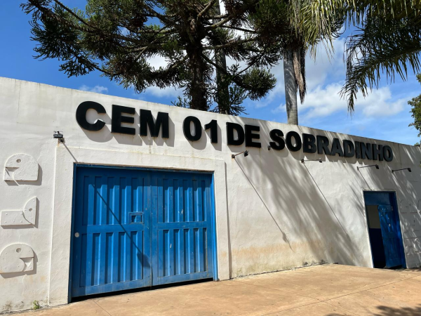 Câmara Legislativa presta homenagem aos 60 anos do CEM 01 de Sobradinho