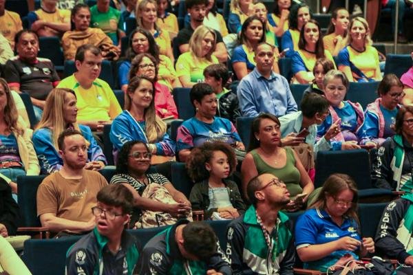 370a3237-76a6-e3e7-1383-398581b58d05.jpeg Relatos de superação marcam solenidade em homenagem ao esporte amador do DF