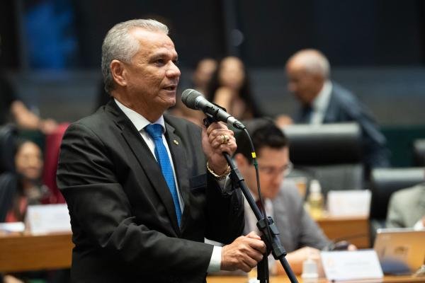 CLDF realiza sessão solene em homenagem ao Dia Internacional da Mulher