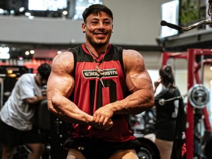 Gabriel-Ganley_-saiba-quem-era-o-influenciador-fitness-que-faleceu-aos-22-anos-430x323.jpg
