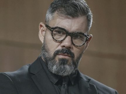 juliano-cazarre-430x323.jpg
