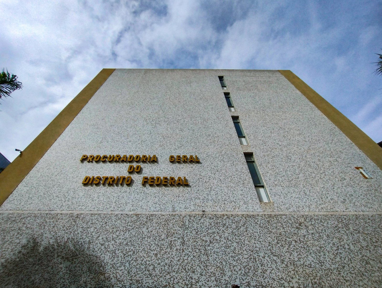 Fachada-PGDF.jpg Fachada-PGDF.jpg