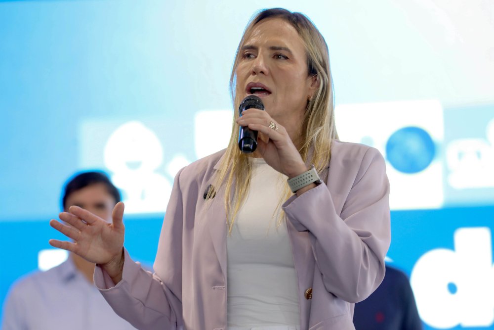 Mais-de-950-alunos-sao-certificados-no-primeiro-ciclo-do-RenovaDF-de-2026.jpg
