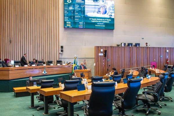 Aprovação de redução da maioridade penal na CCJ da Câmara dos Deputados repercute na CLDF