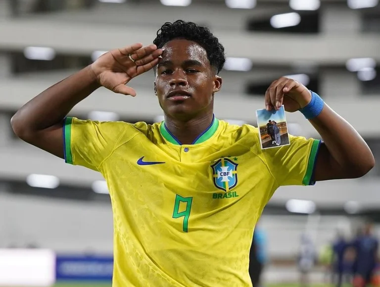 com-feitos-impressionantes-endrick-e-considerado-o-futuro-da-selecao-brasileira-1711896758.webp.webp com-feitos-impressionantes-endrick-e-considerado-o-futuro-da-selecao-brasileira-1711896758.webp.webp