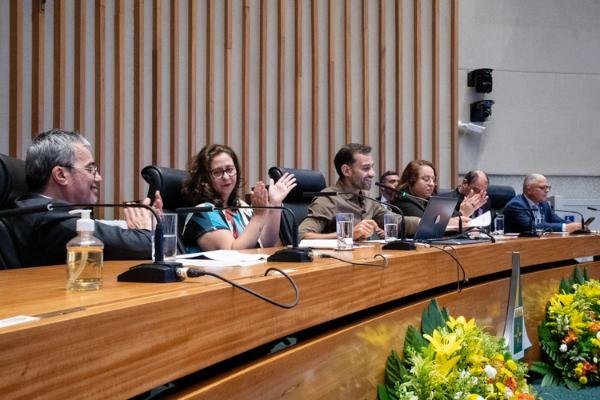 Solenidade celebra os 40 anos do Nesp e destaca contribuição para a consolidação do SUS