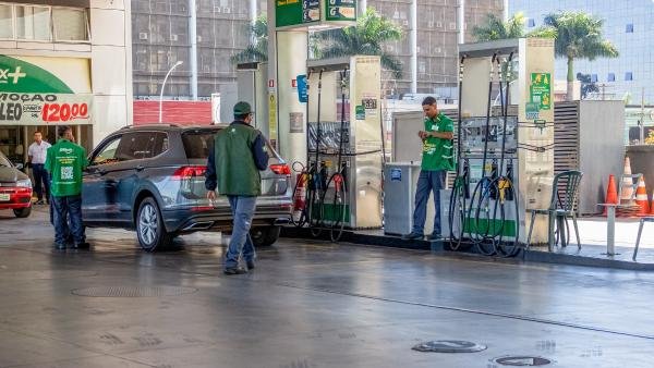 Lei garante meia-entrada para frentistas e rodoviários em eventos no DF