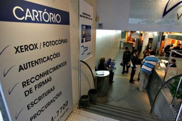 Lei aprovada pela Câmara exige aviso prévio de 30 dias para concessionárias enviarem débitos para o cartório