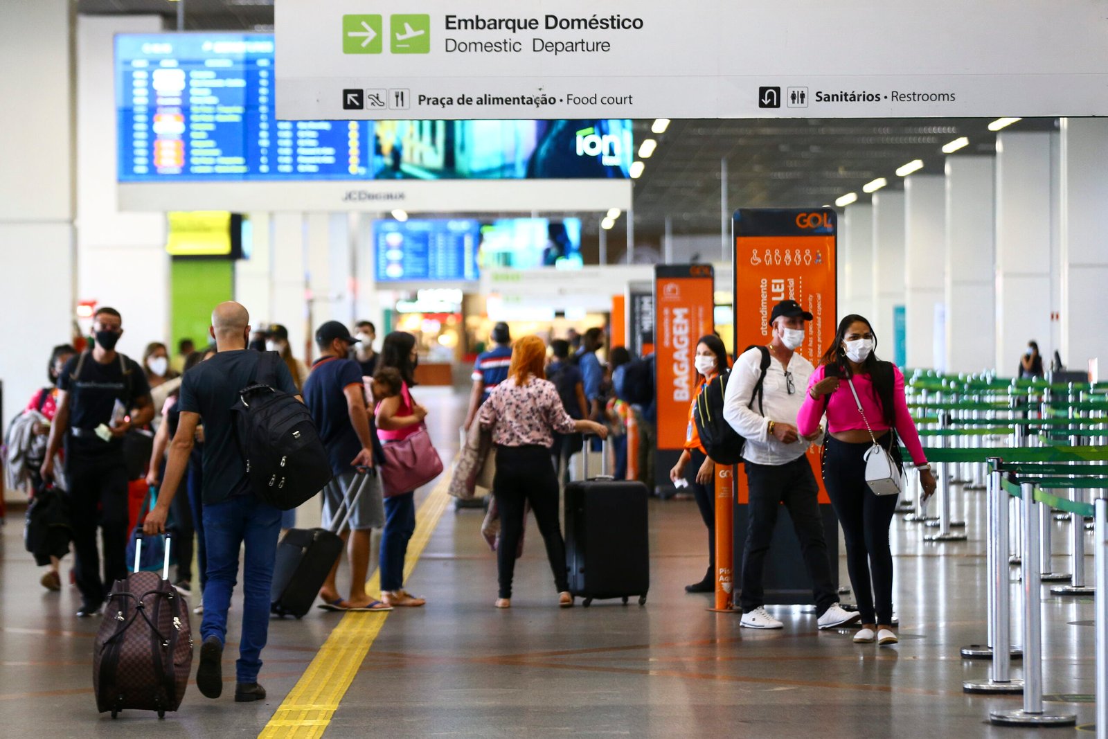 movimentacao-aeroporto-bsb_mcamgo_abr_211220211818-3-1-scaled.jpg movimentacao-aeroporto-bsb_mcamgo_abr_211220211818-3-1-scaled.jpg