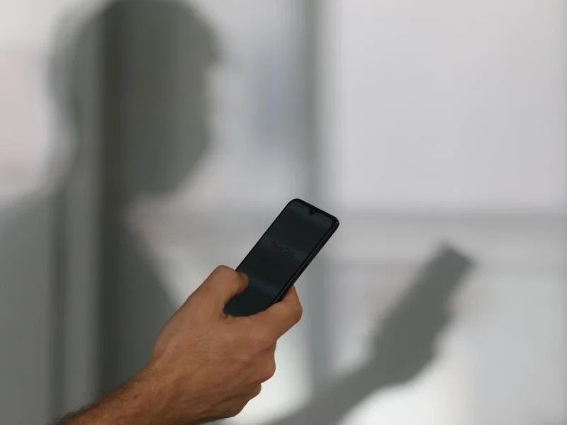 uso_de_smartphone_e_celular050720211239.jpg