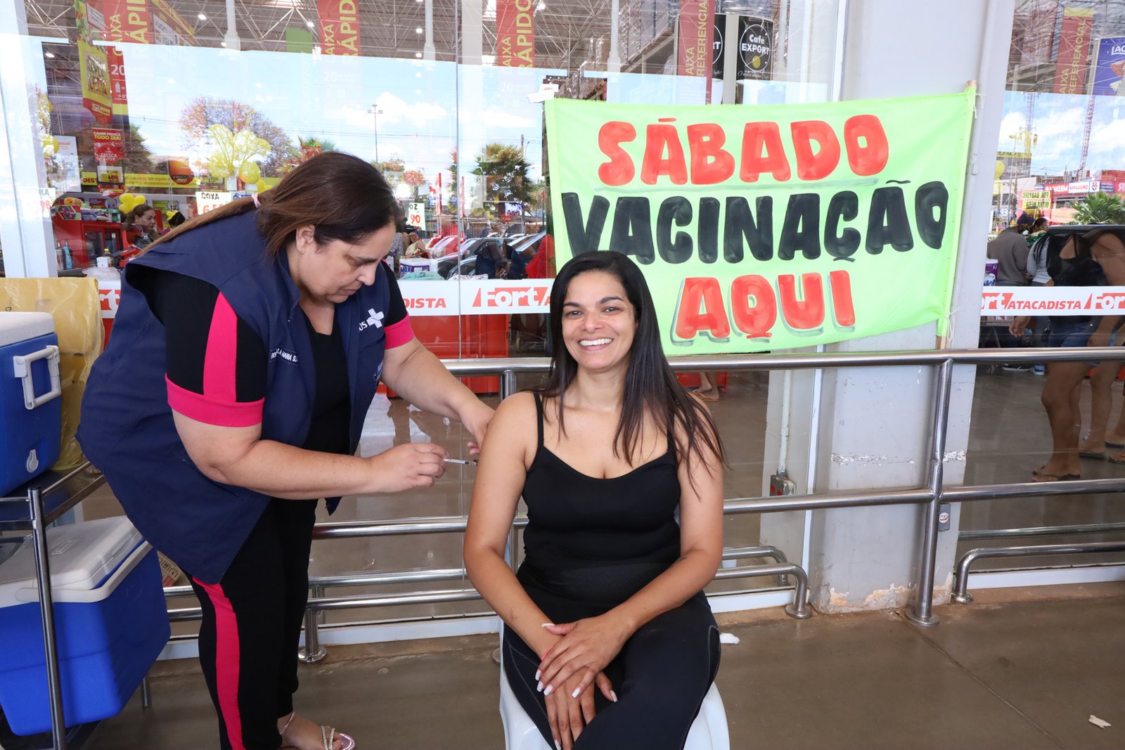 03.08.2024-Fabiana-Santino-Vacinacao-Extramuros-Foto-Sandro-Araujo-1.jpg