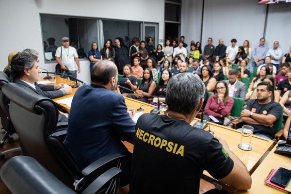 81a64e57-ec64-4d64-0598-213083c9c451.jpeg Profissionais da necropsia são homenageados em sessão solene na CLDF