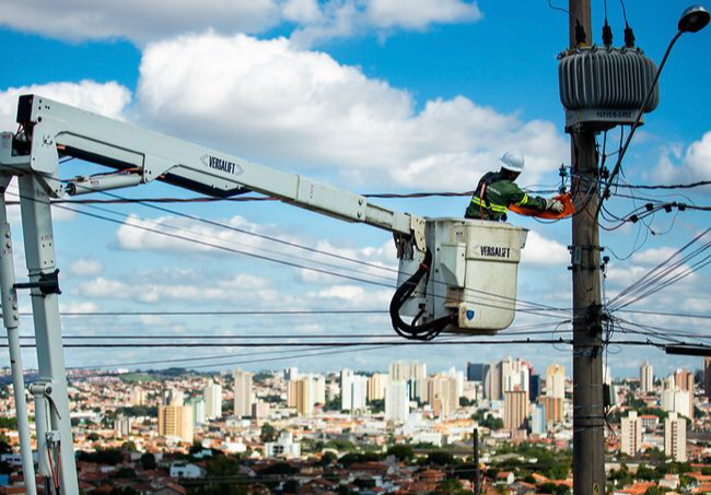 Distribuicao.-Manutencao-de-rede.-Foto-Divulgacao-Neoenergia-17.png