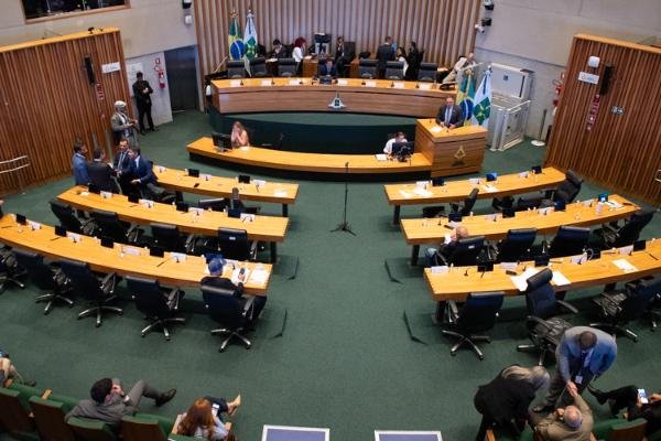 O que faz um deputado distrital?