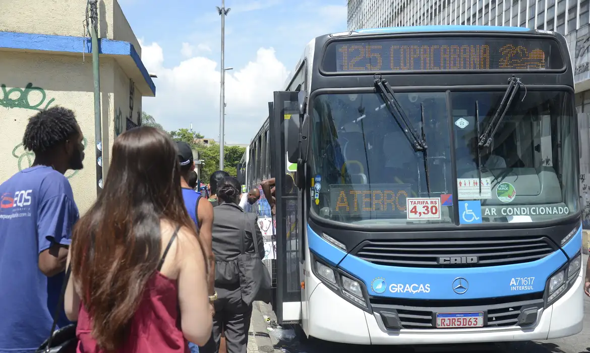 transporte-publico-onibus.webp.webp