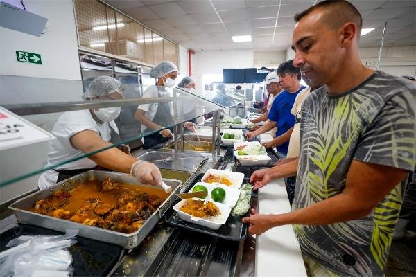 Sessão solene homenageia profissionais que promovem alimentação saudável e inclusão social