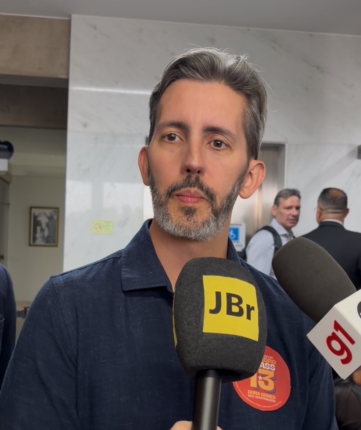 Grass defende sabatinas e debates como estratégia para conquistar votos