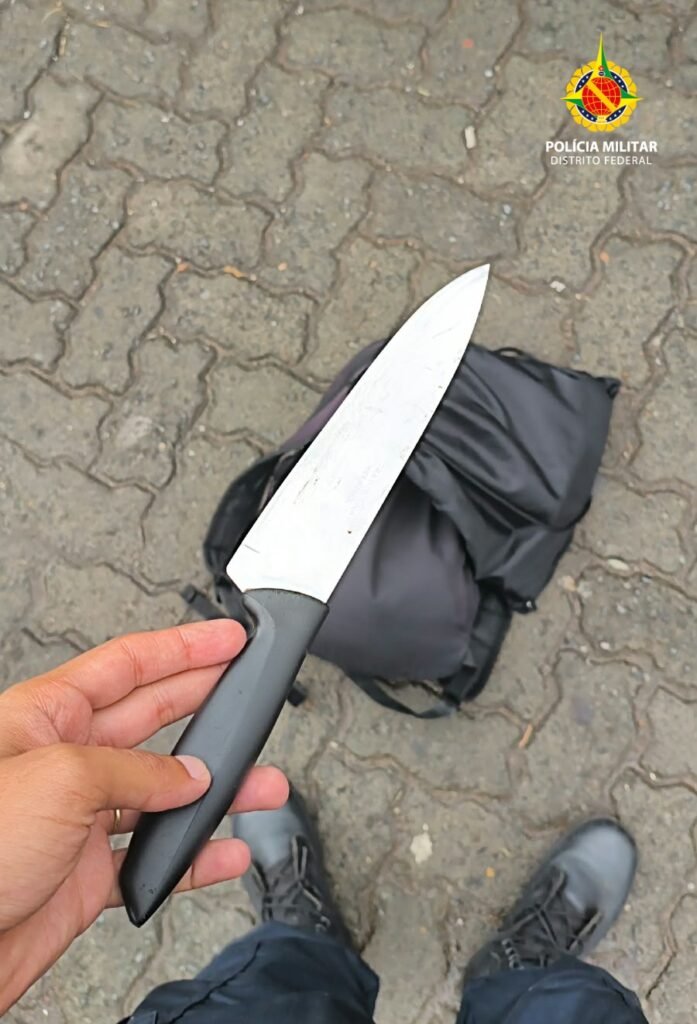 Homem é preso após roubar passageiros de ônibus em Samambaia