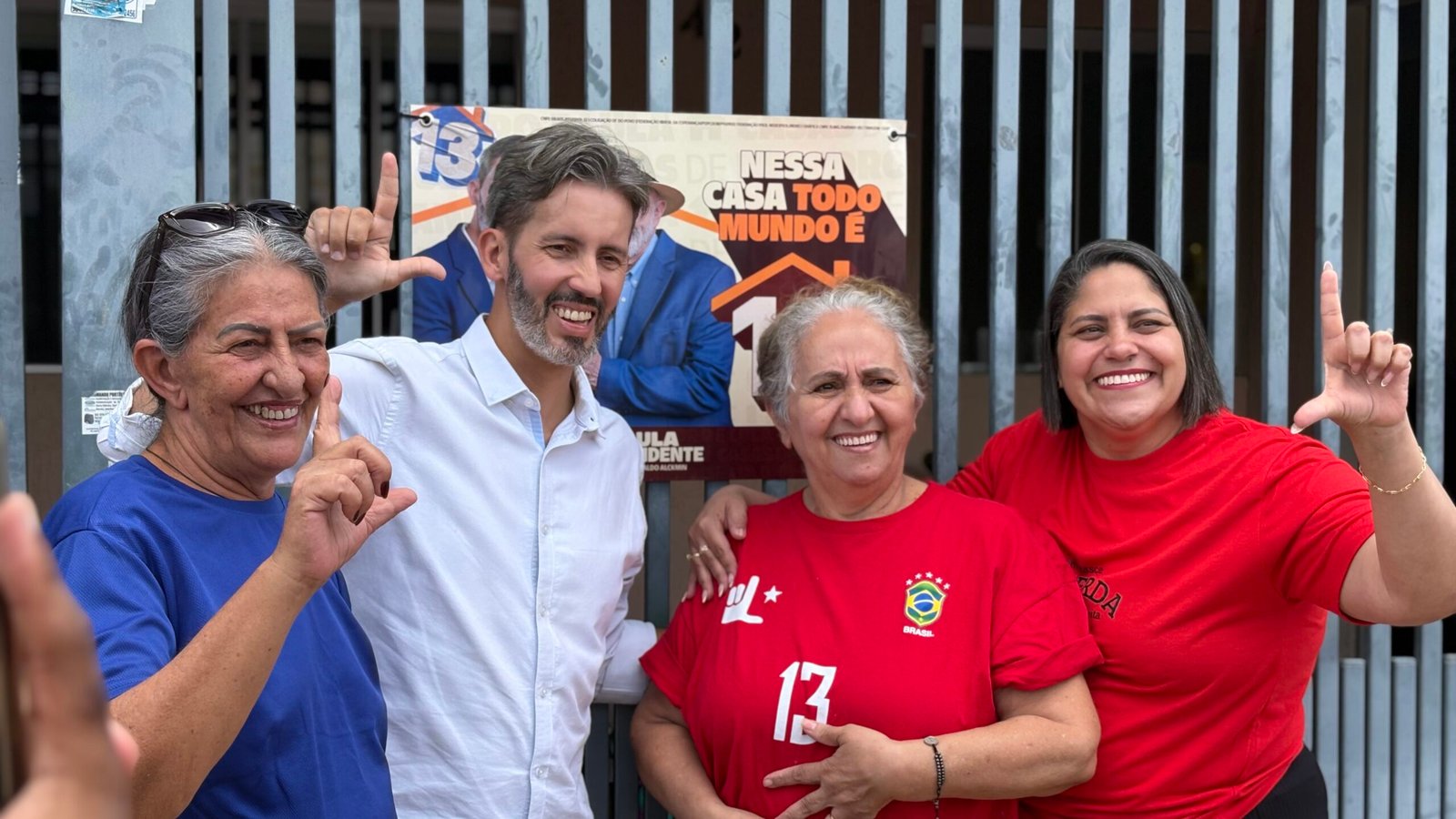 Leandro Grass visita casas de apoiadores em Ceilândia e aposta em mobilização na reta final