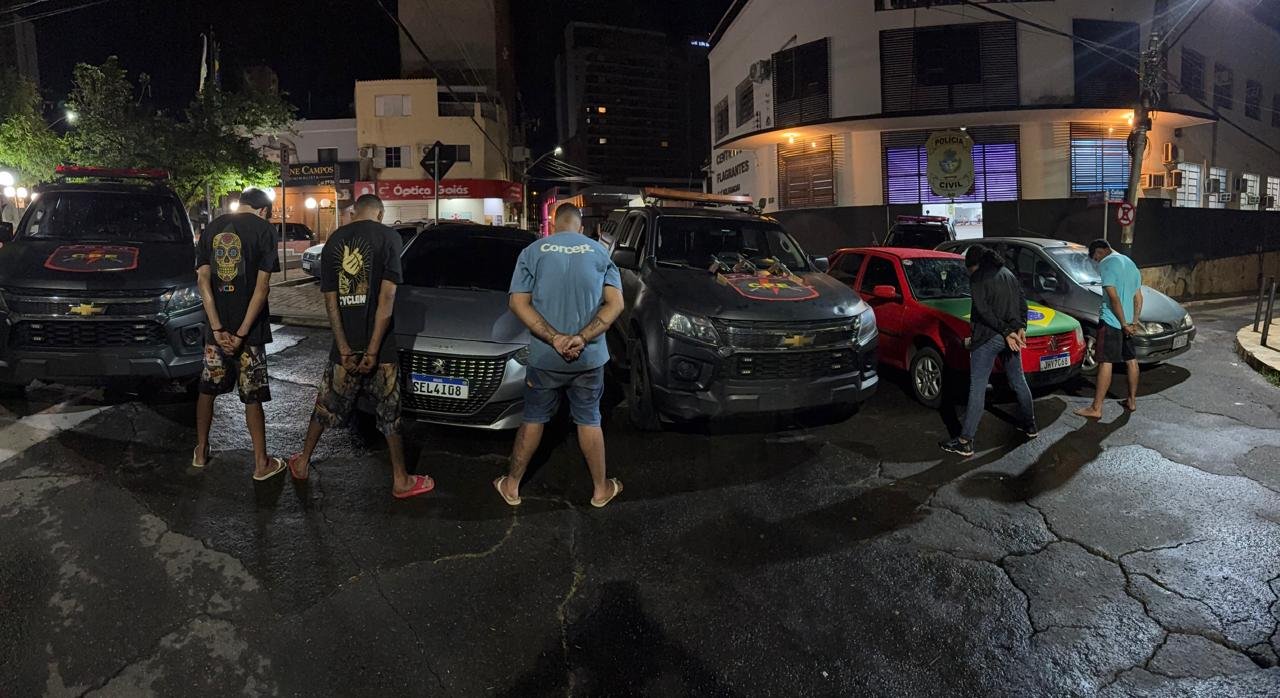 Enquanto Isso em Goiás