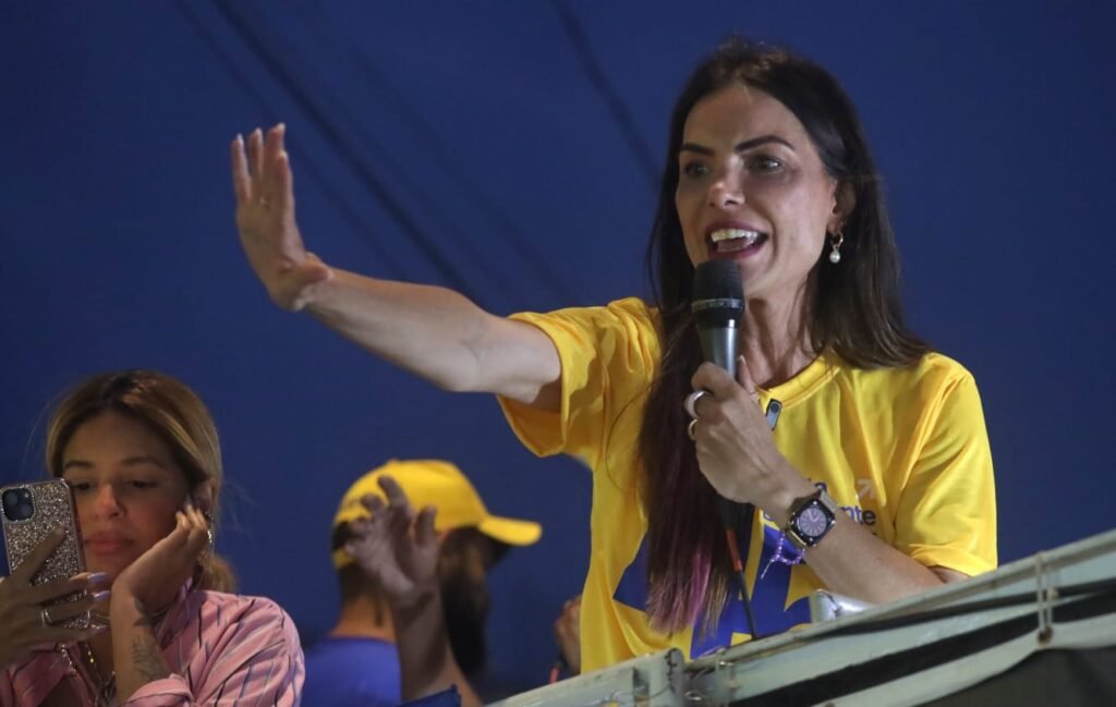 Paula Belmonte fica em terceiro lugar e não declara apoio a nenhum candidato